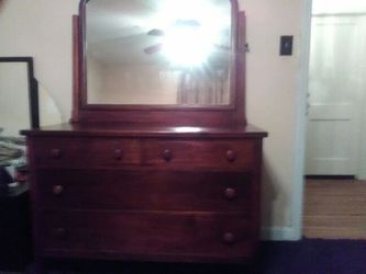 Antique dresser in perfect condition