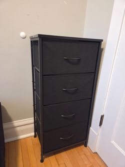 4 Drawers