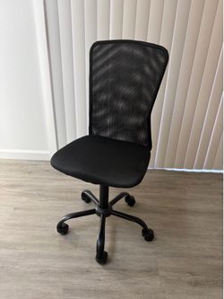 Swivel Office Chair