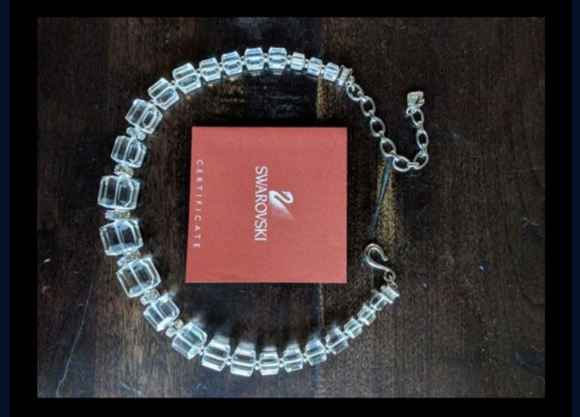 SWARVOSKI Crystal Necklace / Choker