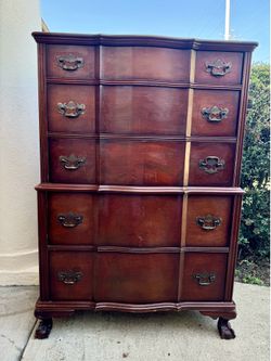 Antique Solid Mahogany Chest of Drawers Dresser, Kling Ball & Claw Feet Chest of Drawers