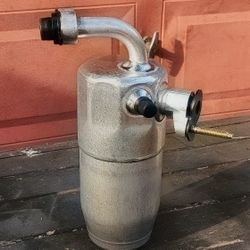 AC Accumulator Brand New For Duramax 6.6 L $25 Chevrolet Silverado GMC Sierra