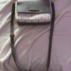 tommy hilfiger bag