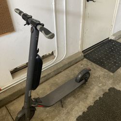 Electric scooter