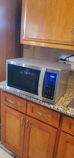 Sharp Carousel microwave