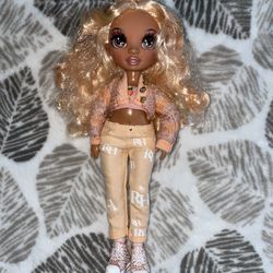 Rainbow High Doll 