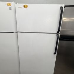 KENMORE 30” TOP AND BOTTOM REFRIGERATOR 