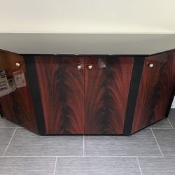 Stand / Buffet Table