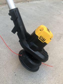DeWalt  20V MAX 13 in. Cordless Battery Powered String Trimmer   Only Tool 