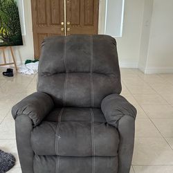 Recliner chair