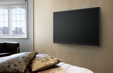 Great Condition Panasonic TC-L55ET5 55-inch Smart Viera Full HD 3D LED LCD TV