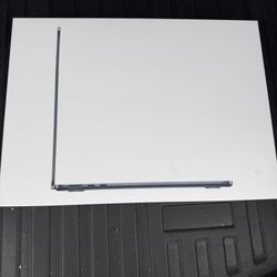 M4 MacBook Air - Brand New Sealed - 16gb Ram - 256gb SSD 