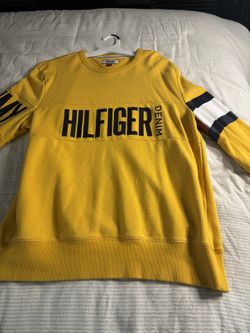 Tommy Hilfiger Denim Yellow Logo Crewneck Sweatshirt – Men’s Size L