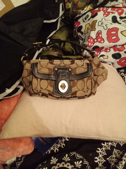 Authentic Coach Mini Hand Bag Purse 