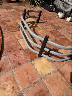 Universal truck bed extender