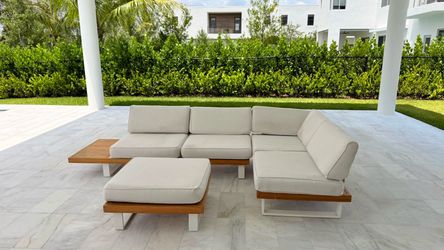 Rooms To Go Outdoor Sectional Sofa Set – 4 Pieces