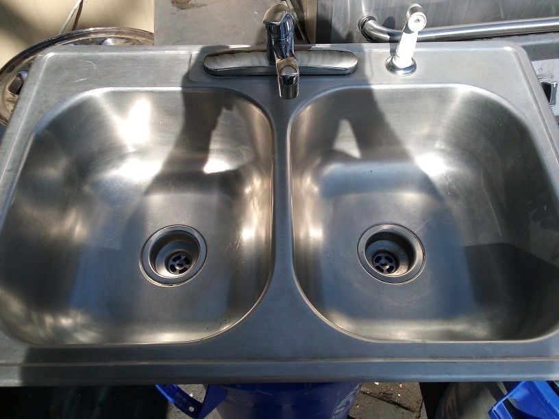 STAINLESS STEEL SINK make Offer