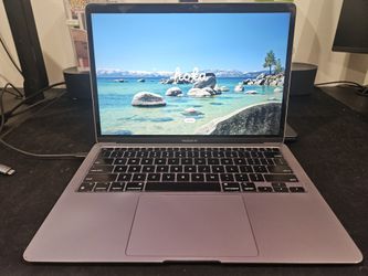 M1 MacBook Air 13.3" 256 GB with 30W charging brick