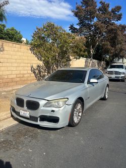 2013 bmw 740i