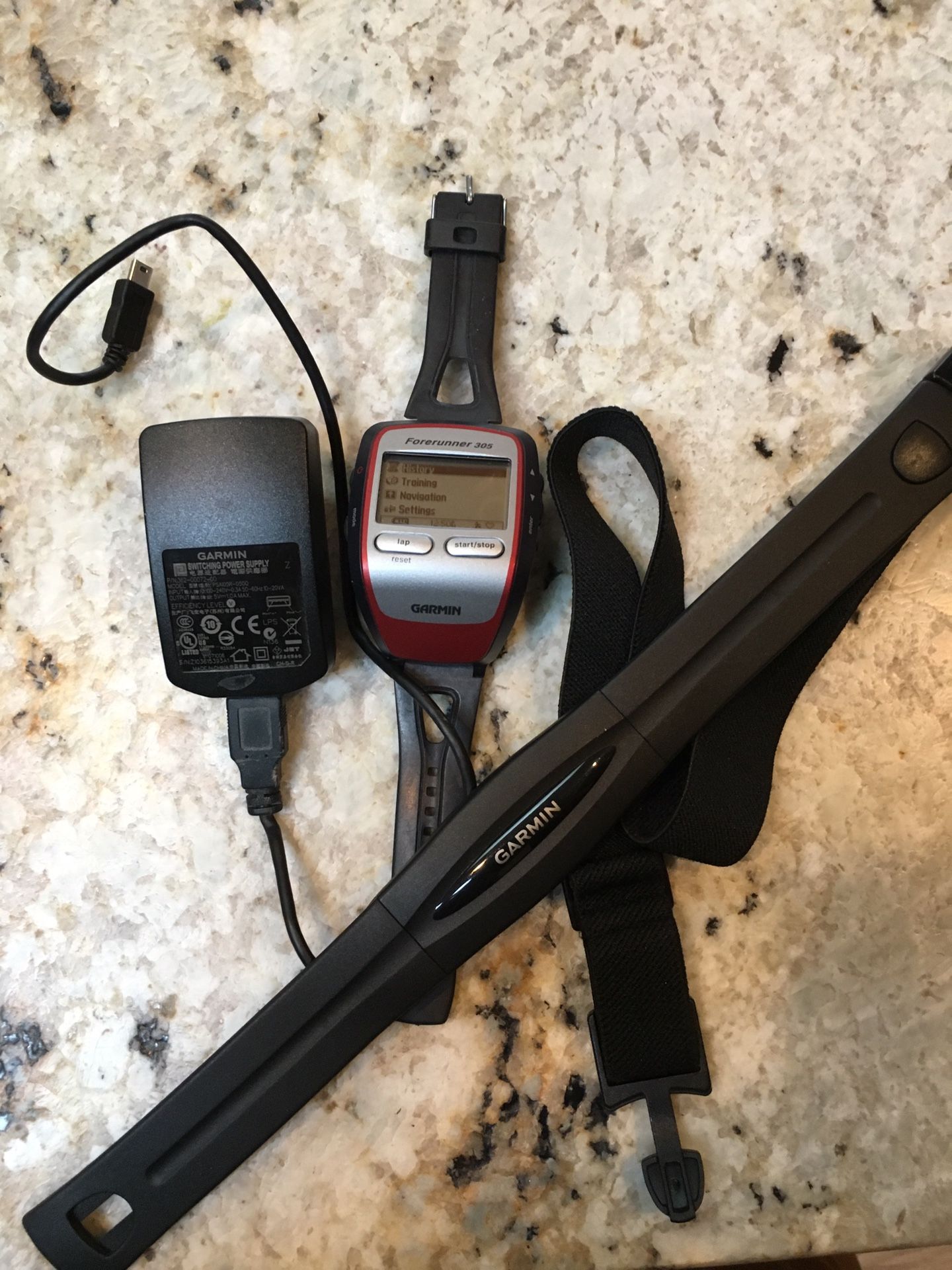 Garmin Forerunner 305 GPS Running Watch with Heart Monitor