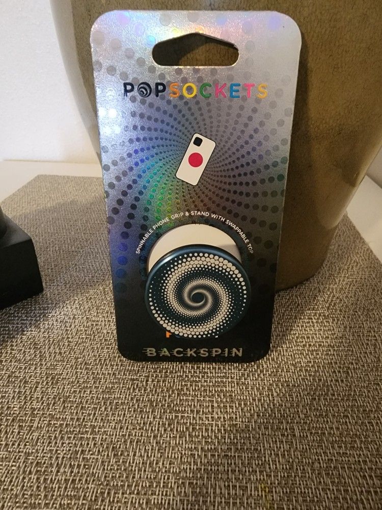 Blue & White Backspin Pop Socket