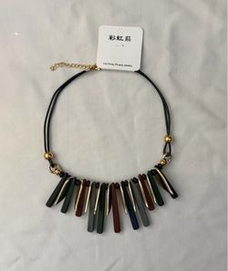 New Statement Necklace – Multicolor Geometric Design