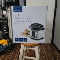 Insignia Multi- Function All Digital Pressure Cooker Brand New $60