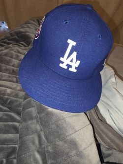 Size 7 1/2 Dodgers hat used great condition