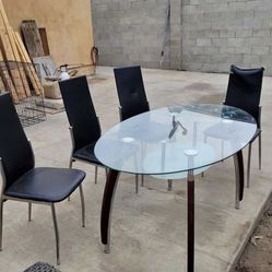 Glass Table With 4 Chairs