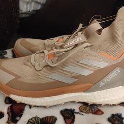 2023
Adidas Wmns Terrex Free Hiker 2