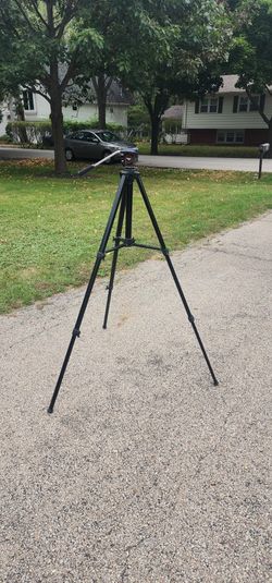 Vivitar Tri Pod