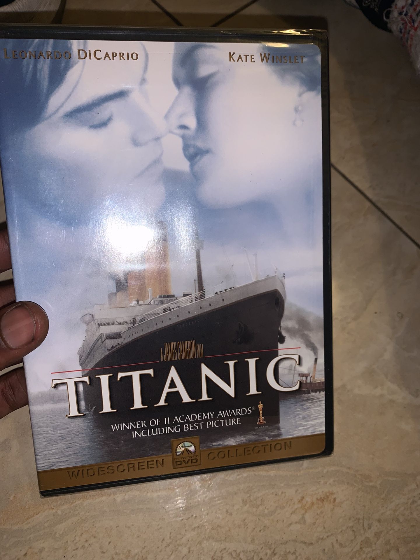 Titanic On DVDY