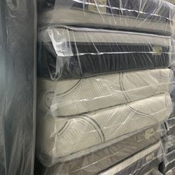 🌟✨Mattress Pillow Top All Sizes ✨🌟 ☑️ 12” inches tall 🟦All sizes 🛏💤 🟩Same day delivery available🚛 🟠Queen sizes 🟡Full sizes 🟢Twin sizes 🔵