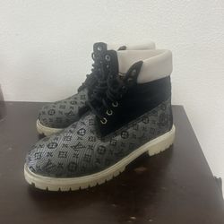 Timberland monogram leather boots women