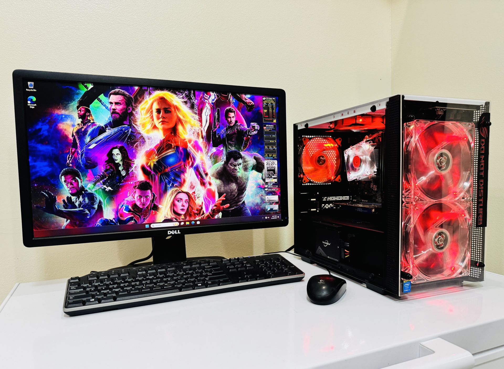 DELL Starter Gaming PC 8 Core I7 @ 3,4 GHz. GPU RADEON PRO WX4100. 128G SSD/ 1T HDD, 12G RAM. WIFI. USB 3. 450W PSU. 24” Monit/Keyb,Mouse. Win11Pro