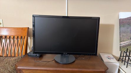 ASUS VE278Q    Full HD 27” monitor