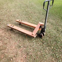 Pallet Jack 