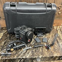 RED DIGITAL CINEMA RAVEN BRAIN with 4.5K DRAGON Sensor (EF Mount, Compatible with DSMC2 Accessories),red,red Digital Cinema Camera,red Raven,