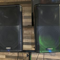 QSC K12 is a 12-inch, 2-way, active PA speaker.
