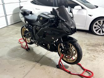 2022 YAMAHA R7