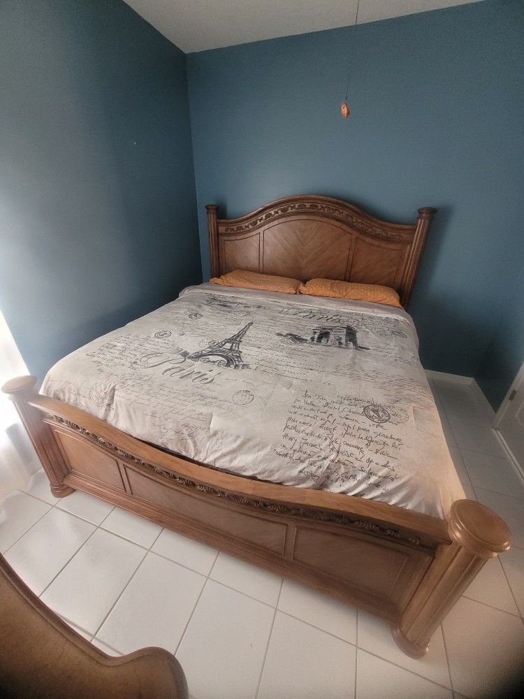 King Bedroom Set