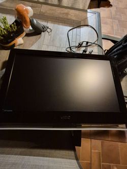 27in vizio TV