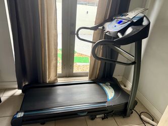 Electric Treadmill with Digital Console