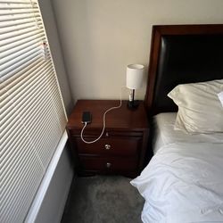 Bedroom Set With Mirror 