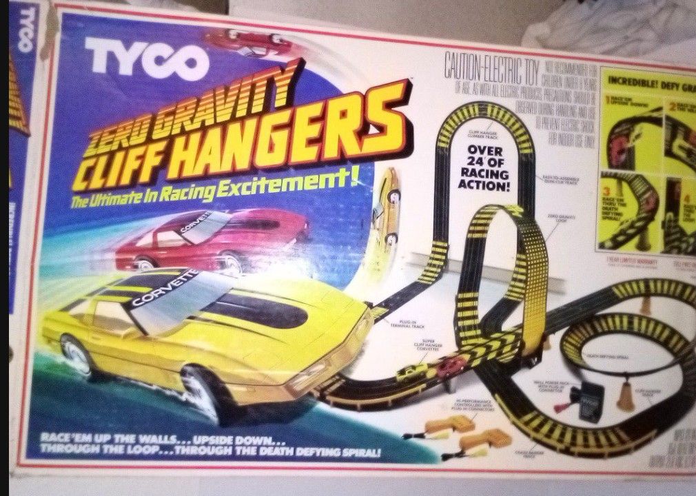 TYCO Cliff Hangers Zero Gravity SLOT CAR Racing Game Vintage 80's