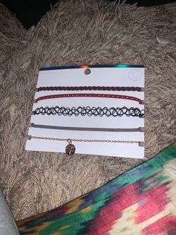 chokers