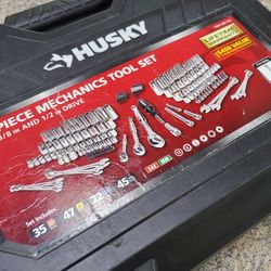 Husky 149 pc mechanics tool set