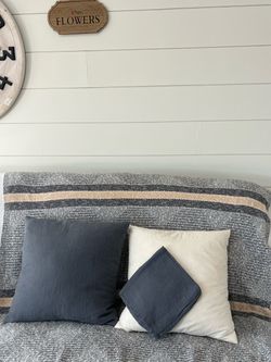 2 Decorative Down Feather Pillows with Zipper cover AND Throw Blanket