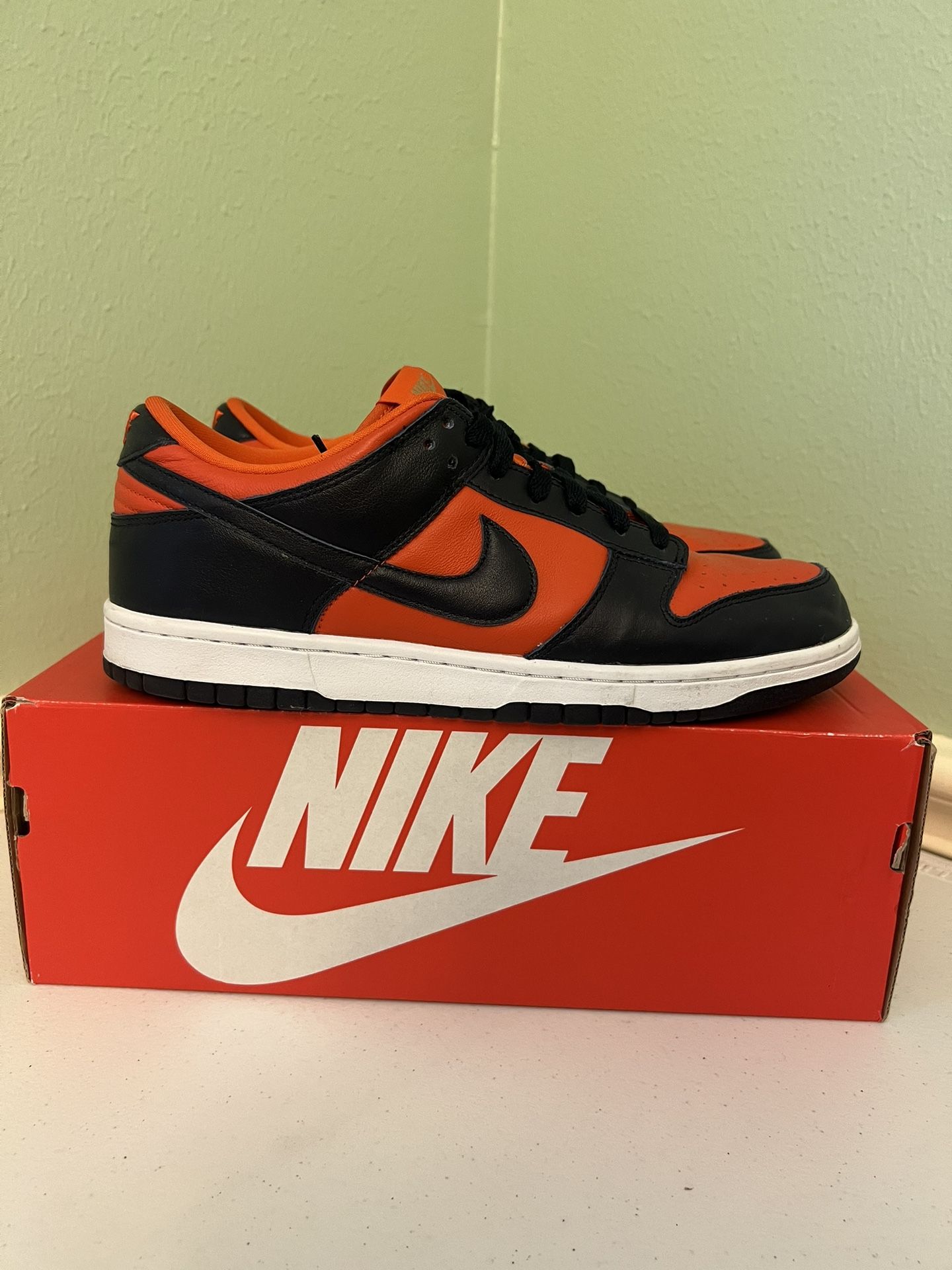 Nike Dunk Low SP “Champ Colors” University Orange Marine