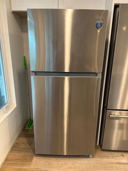 Midea refrigerator 30” wide